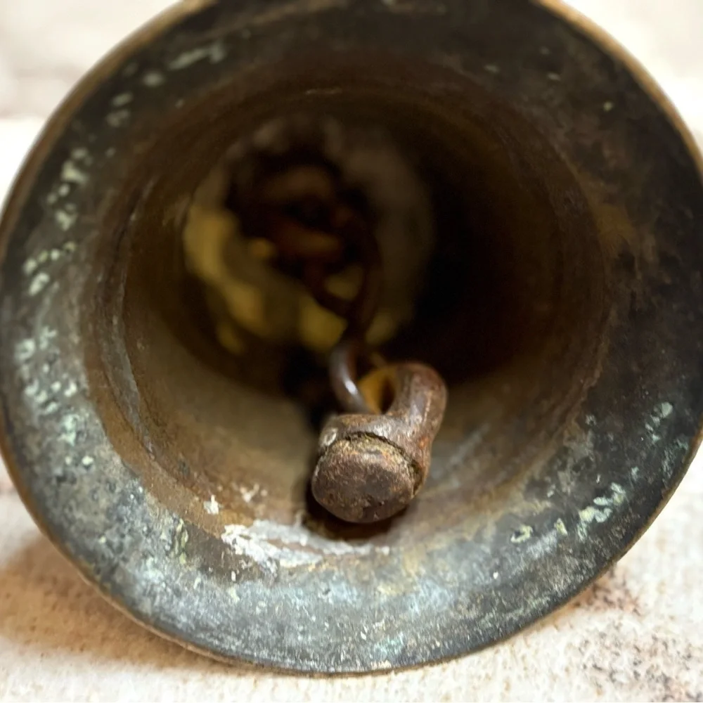 2 vintage cow bells - Picture 6 of 7